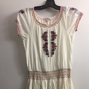 Juicy Couture embroidered 💯% cotton smock dress